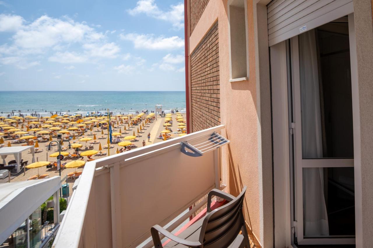 Hotel Loreley Lido di Jesolo Eksteriør bilde