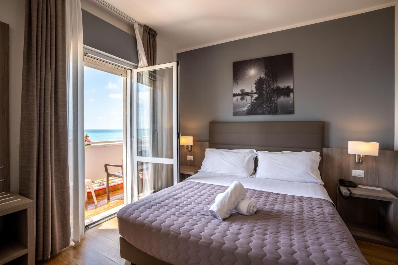 Hotel Loreley Lido di Jesolo Eksteriør bilde